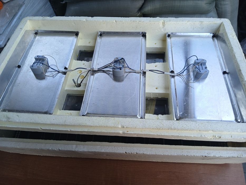 Продам инкубатор