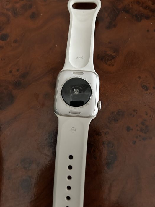 смарт часы эпл вотч SE 2 gen