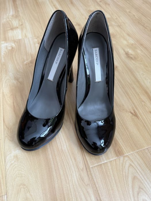 Обувь женская лаковая