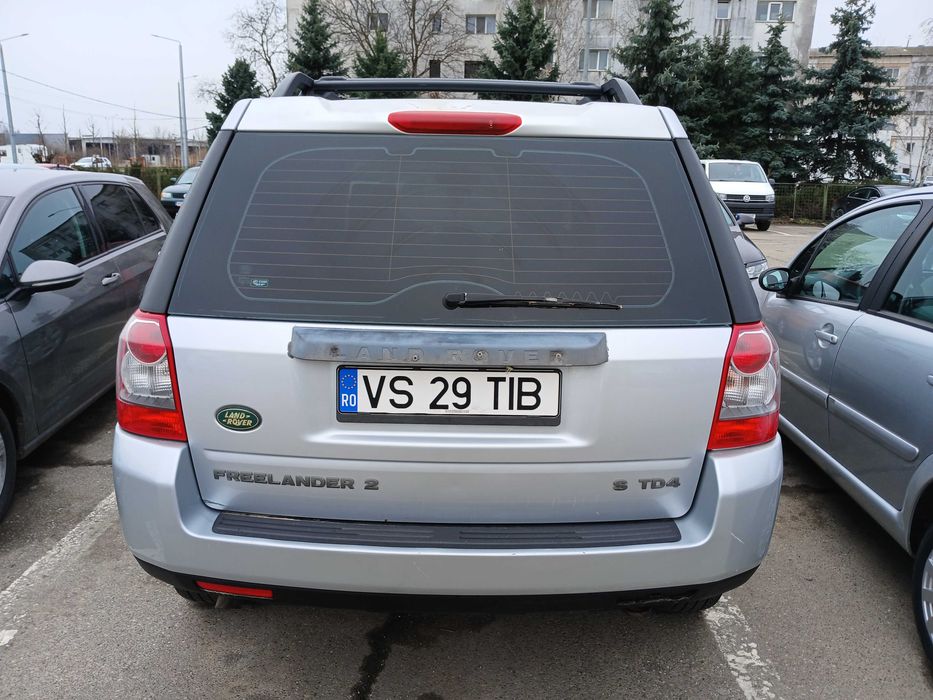 Land Rover Freelander 2007 diesel, 3.000 € — imagine 4
