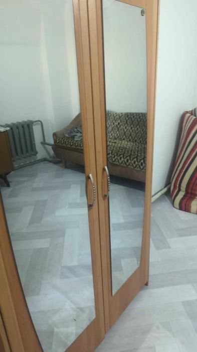 Сдаётся одна комната, частично мебелирована