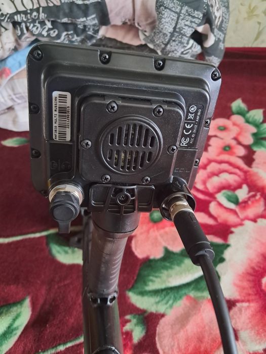 Металлоискатель новый