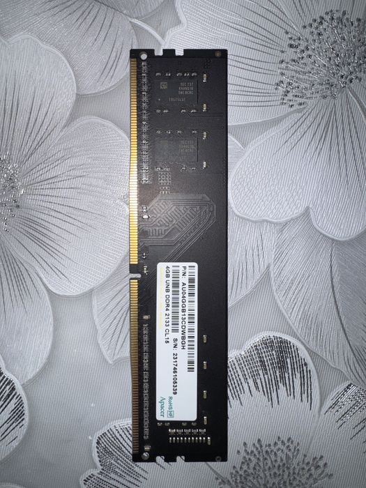 Opirativka ddr4 pc 4gb