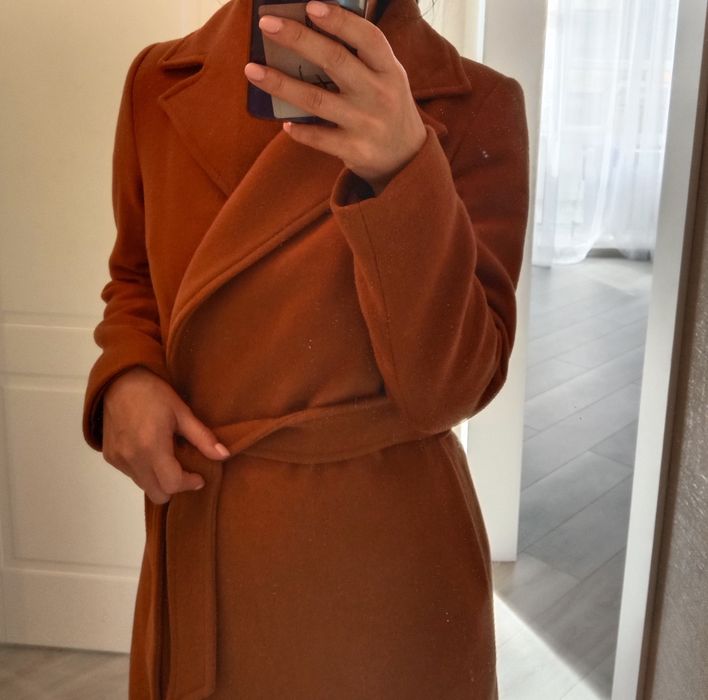 Продам два пальто