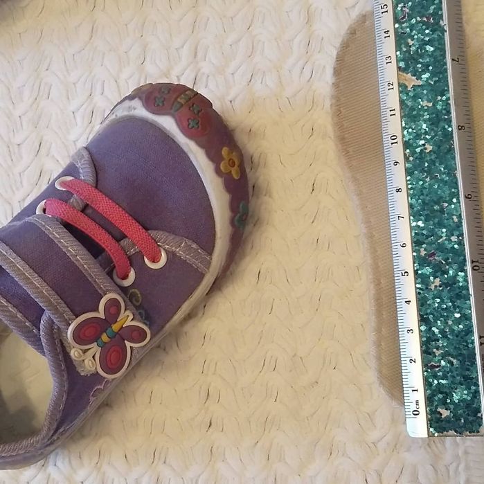 Продам кедики на девочку