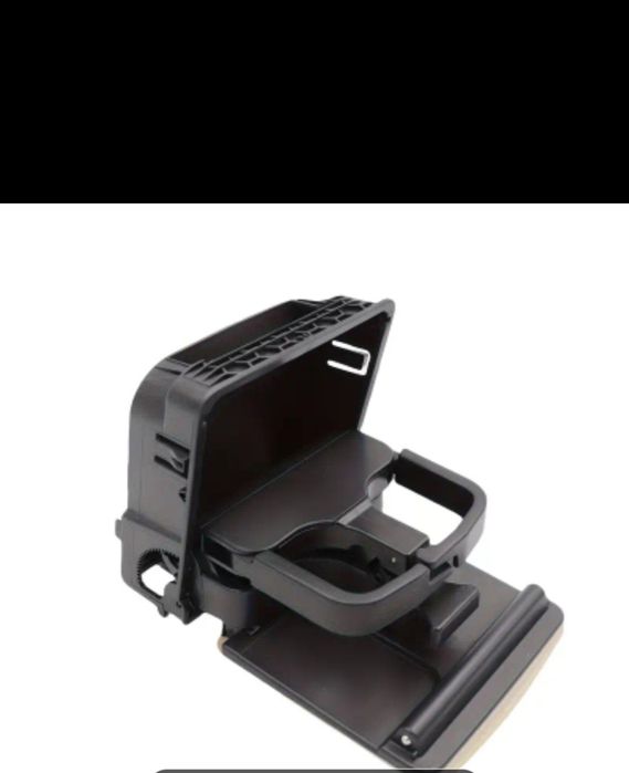 Поставка за чаши за Vw Golf MK6  и Jeta MK5