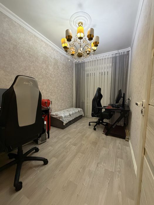 Продается 2 х  комнатная  с 1 го этажа. квартира с ремонтом и с мебель