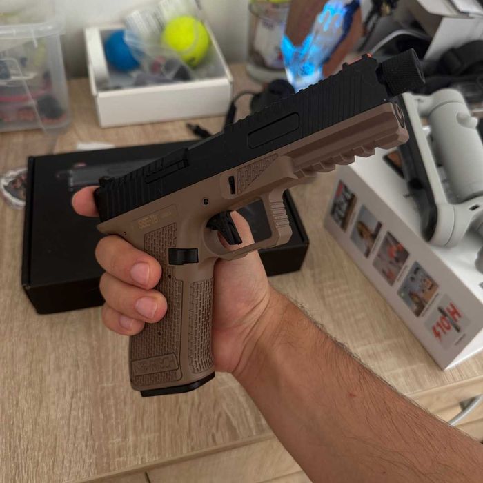 Pistol Novritsch SSE18 Gen2 + toc și platformă coapsă