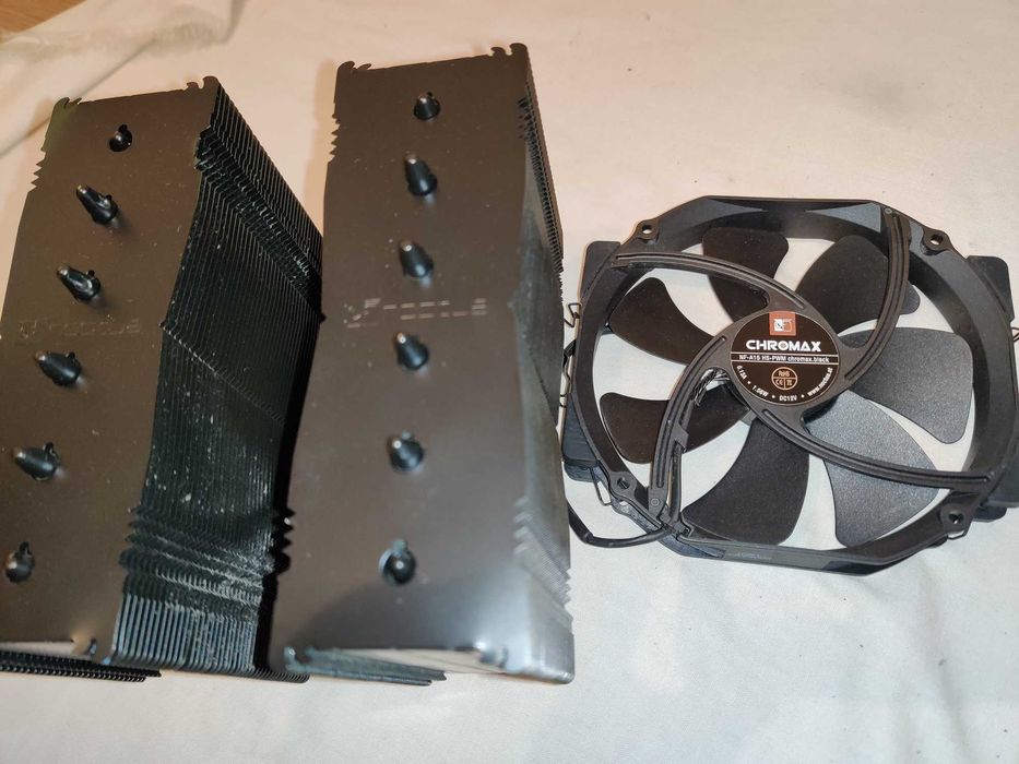 Охладител Noctua D15 Chromax Black
