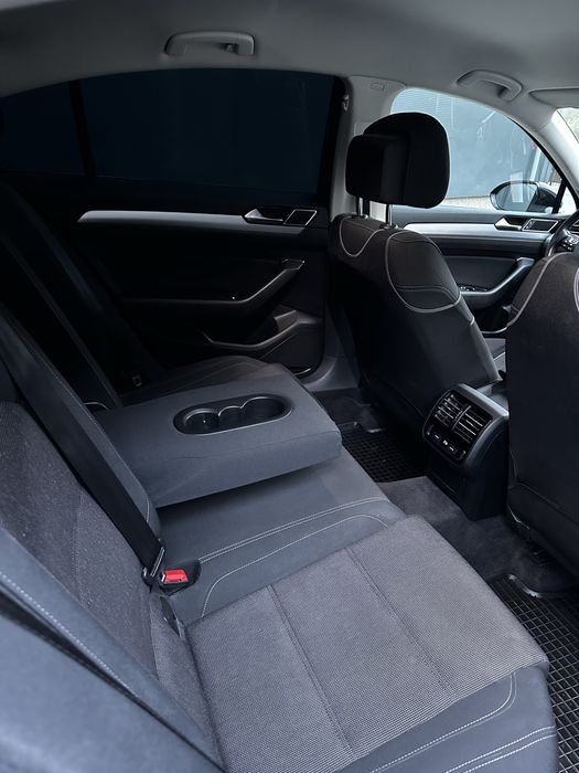 Volkswagen Passat B8 2.0 TDI DSG R-Line