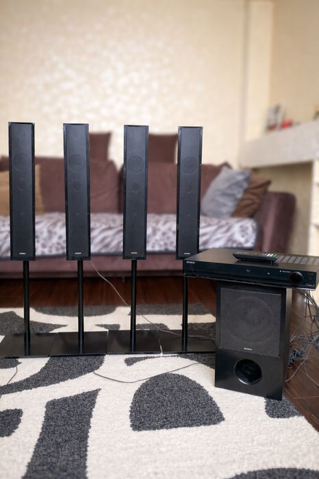 Set boxe Sony 5.1 model SS-WS102.