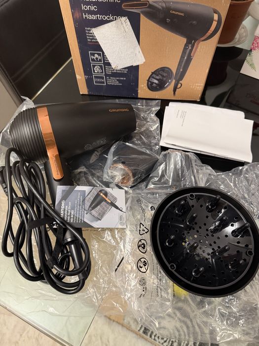 Grundig HD 8080 NaturaShine - Uscator profesional 2300W cu Ionizare