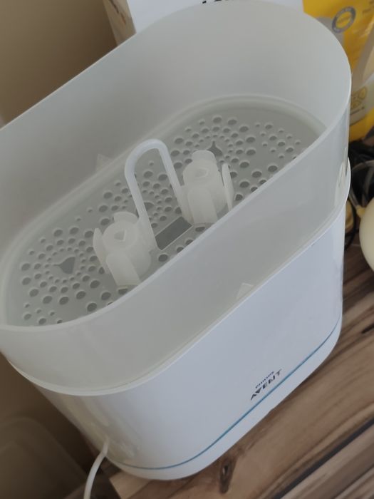Стерилизатор за бебешки неща Philips Avent