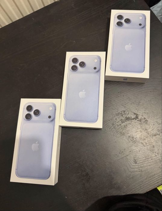 Наличен iphone 18 pro  burgundy Dark gray  Light blue