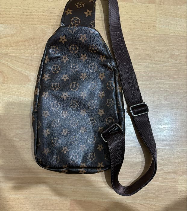 Срочно продам сумку бананку