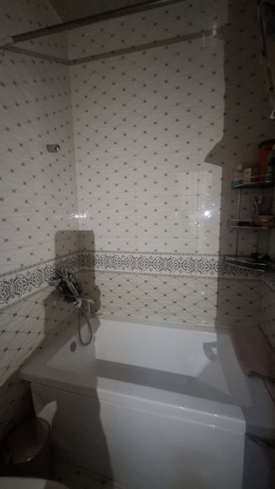 Sotiladi Kvartira Sergili 6a  2/7/7  Metro 2 chi 3 chi bekat