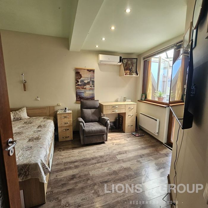 Продава се Двустаен апартамент в Варна, Галата - 61 кв.м за 1255 €/кв.м - Снимка #5