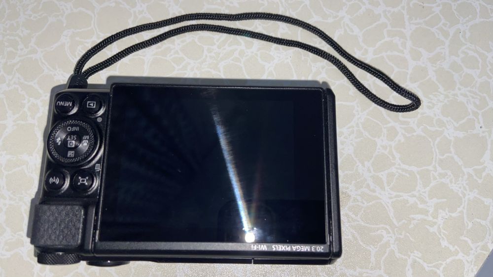 Продается новый Кэнон SX740HS