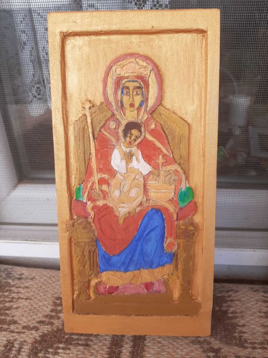 Vand icoana sculptata si pictata handmade cu Maica Domnului cu Pruncul
