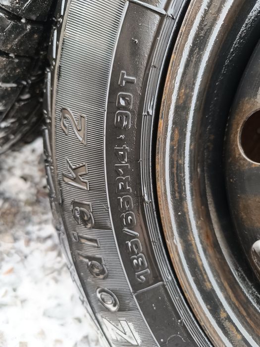 Продам резину летнию