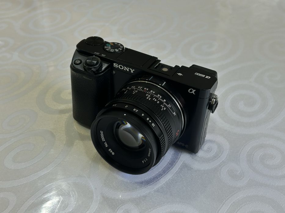 Sony a6000 + 7Artisans 35mm f/1.4