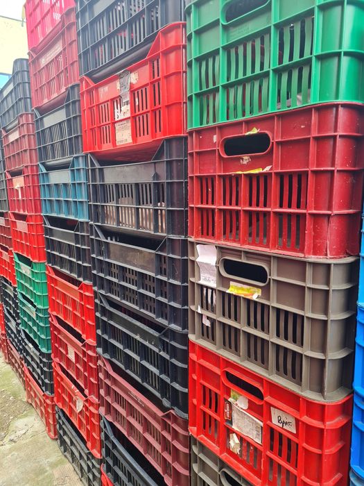 Пласмасови касетки за колбаси  и пласмасови касетки за кисело мляко