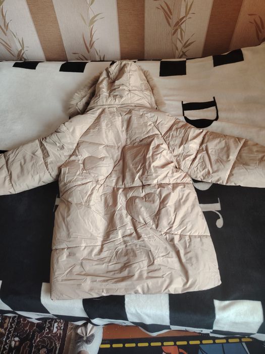 Куртка зимнея новая