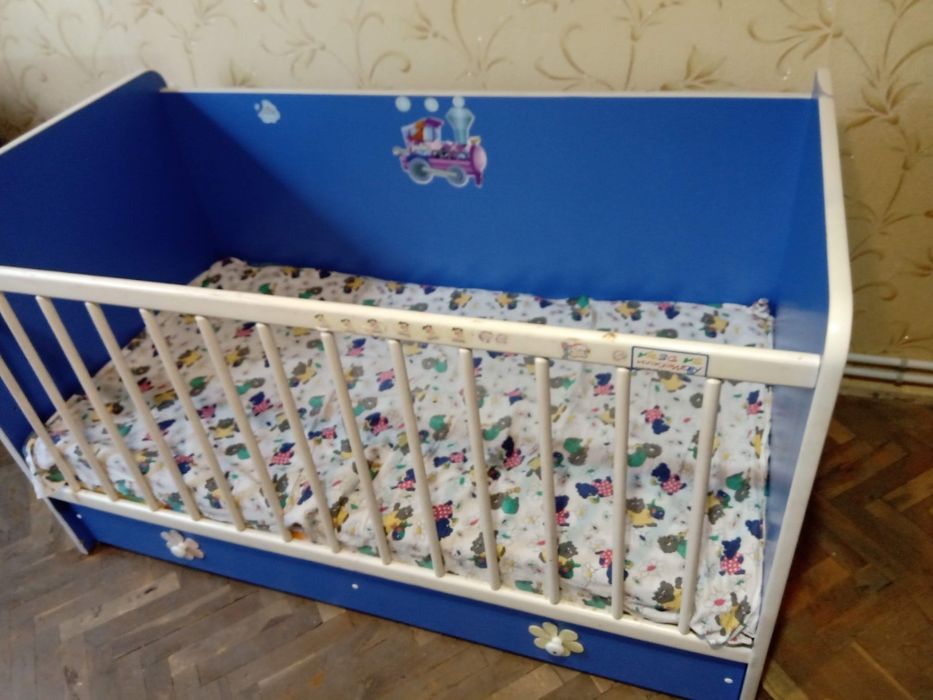 Детско легло с чекмедже