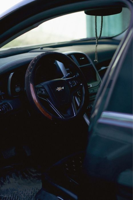 Автомобиль Chevrolet Malibu