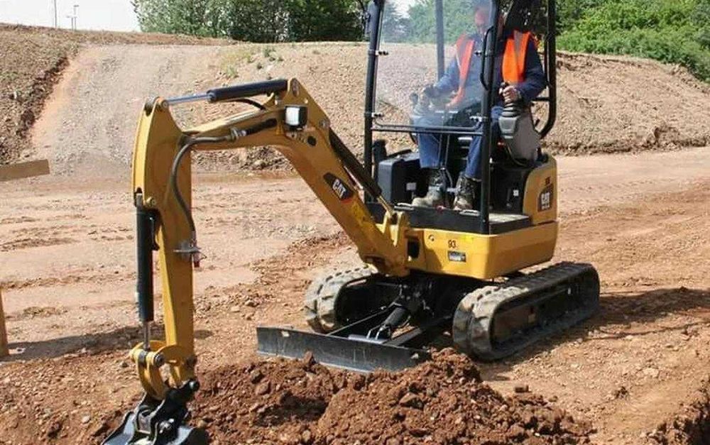 Аренда мини-экскаватора, экскаватор