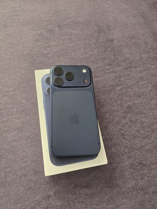 Vand/Schimb Iphone 17 pro/256 Nou- Activat