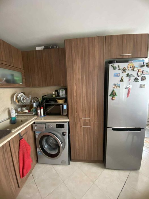 Кухня MDF с термоплот и гръб