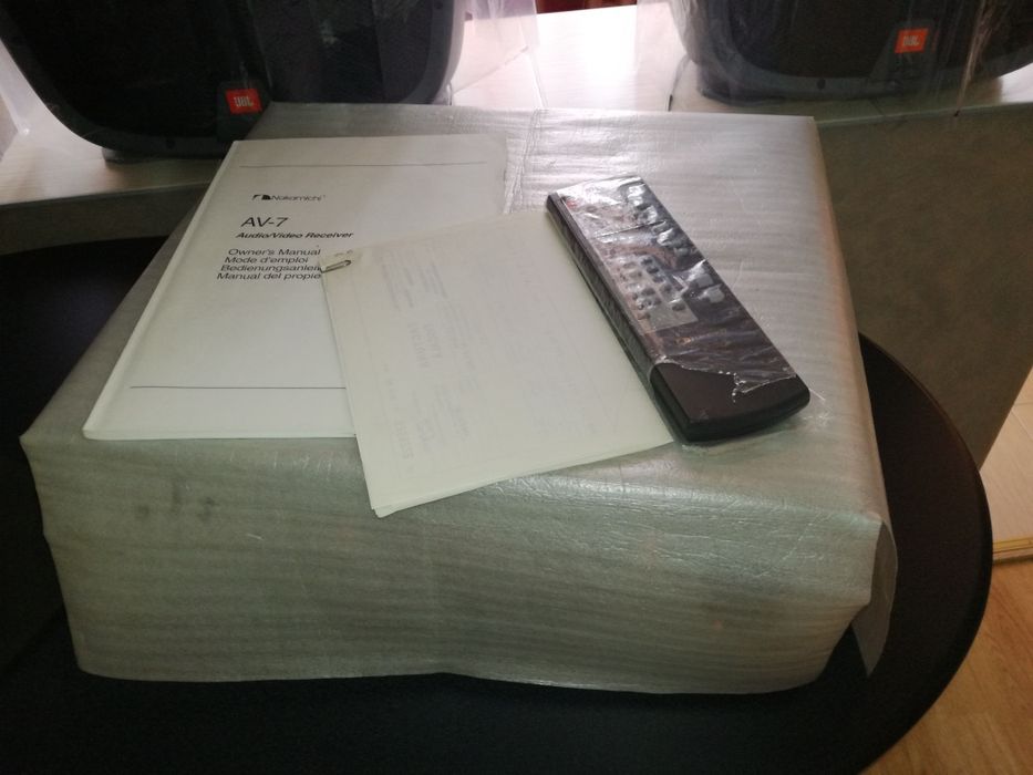 Amplificator receiver Nakamichi AV-7