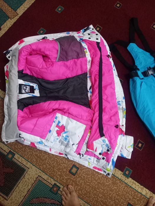 Зимний спортивный костюм размер s подойдёт и на m