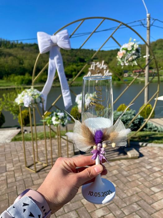 Servicii organizare evenimente: nunți, botezuri, majorate