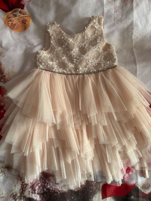 Елегантна рокля за 3 годишно момиченце