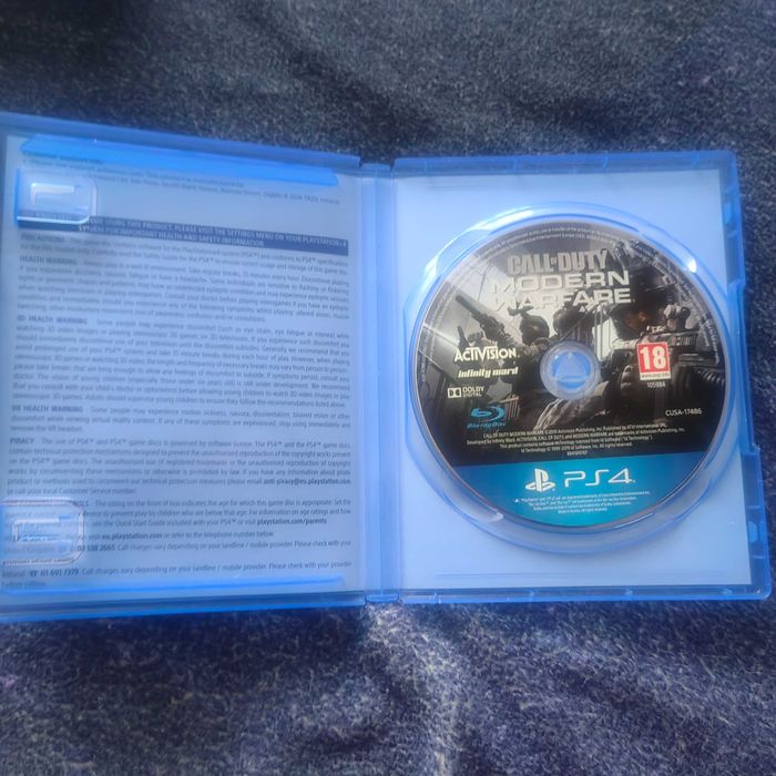 Игри за PS4 - Fifa24 и Call of duty MW