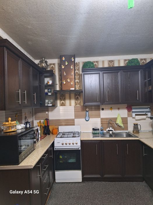 Коттедж сотилади,евро ремонт,айрим жихозлари билан