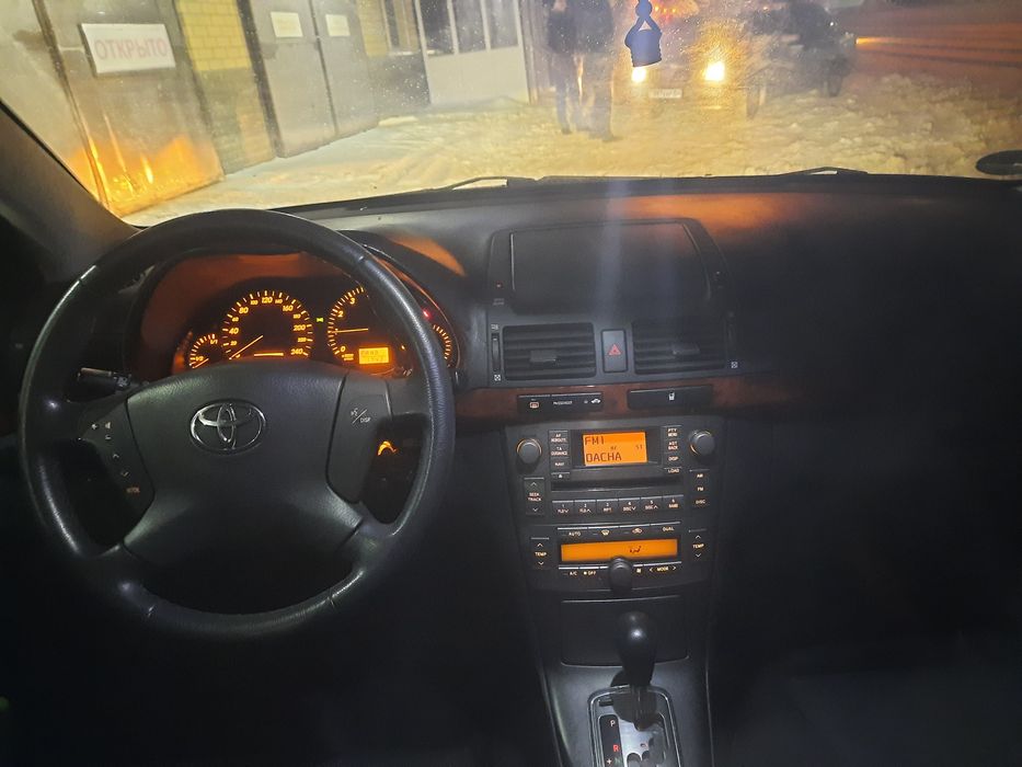 Продам Toyota avensis