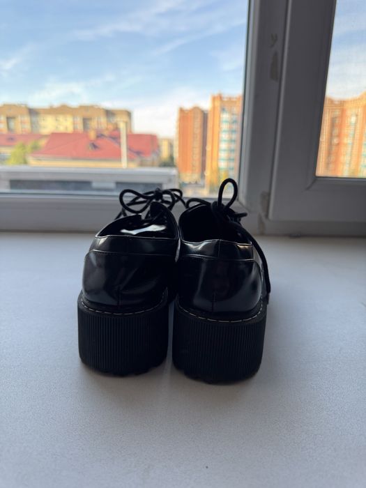 Пробам женские ботинки HM