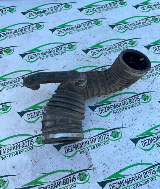 Tubulatura admisie aer furtun tub conducta Nissan Terrano R20