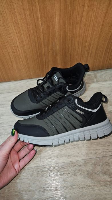 Кроссовки подростковые каджила