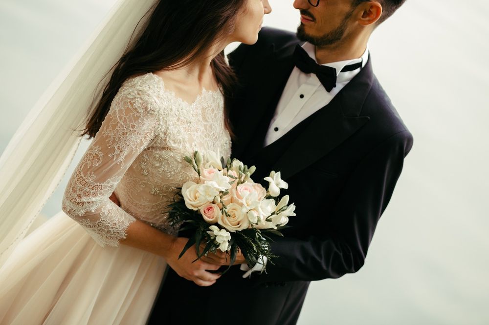 Vand rochie Rosella atelier Nava Bride
