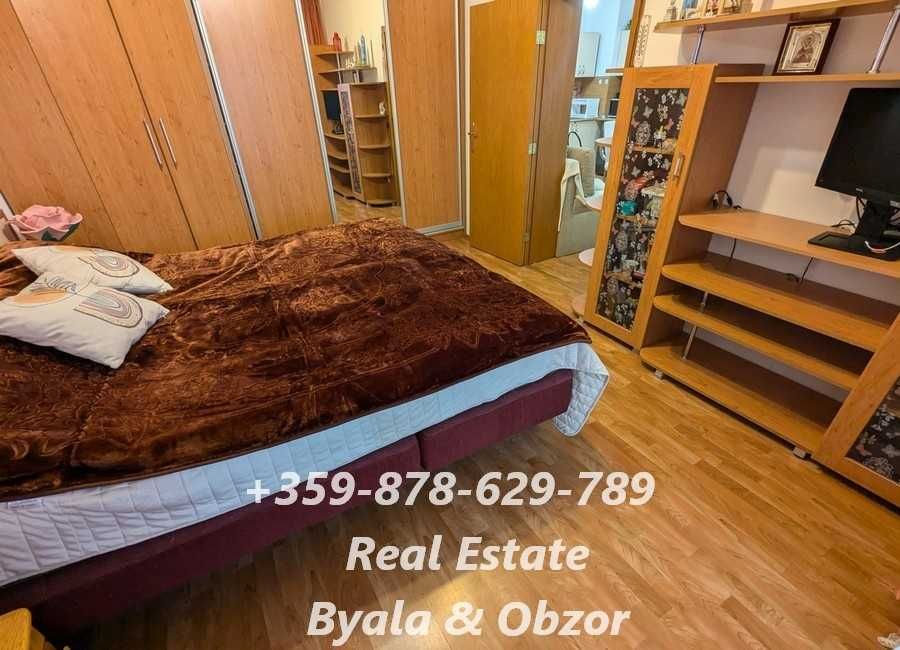 Продава се Двустаен апартамент в Бяла - 87 кв.м за 914 €/кв.м - Снимка #12
