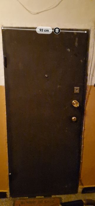 Входна врата-метална