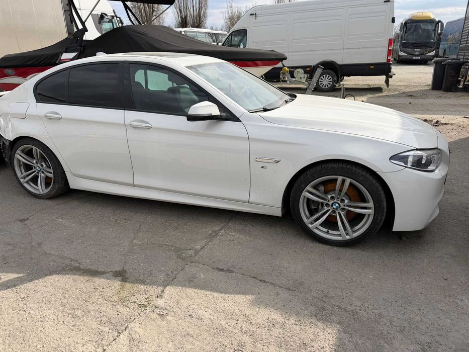 Plansa bord cu hud bmw f10 f11 alpine weiss capota usa aripa pachet m alpine weiss bmw f10