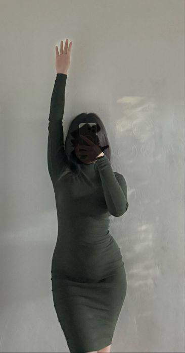 платье в обтяжку