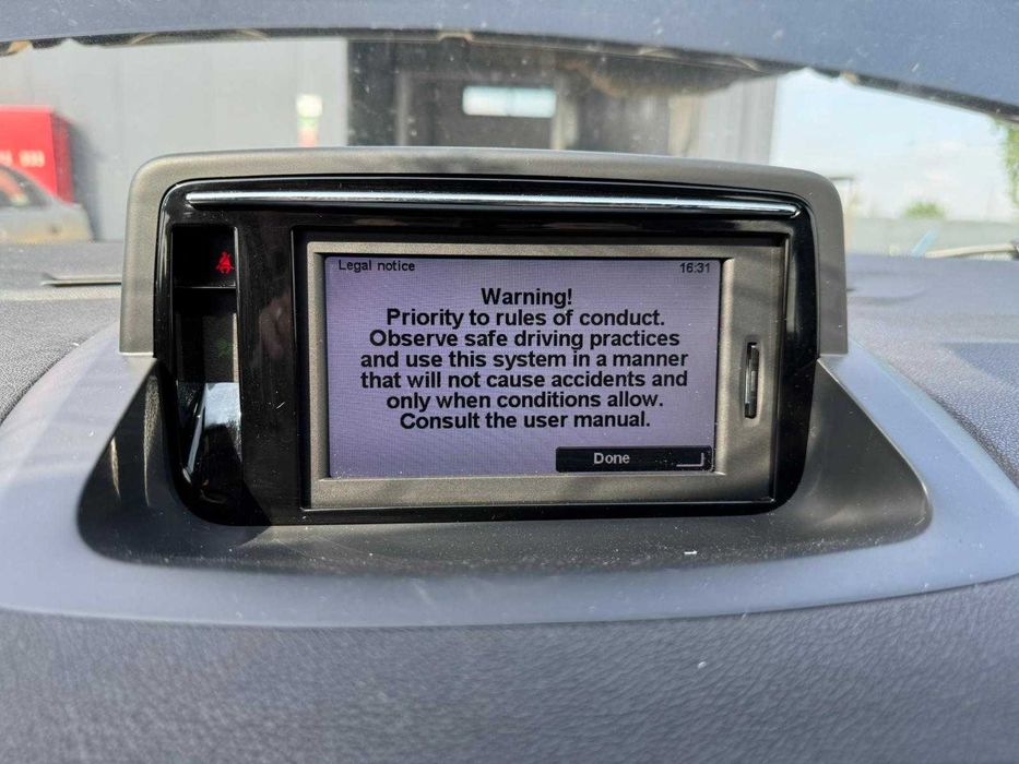 Dezmembram Renault Megane 3 2012 hatchback 1,5 Cod motor K9K