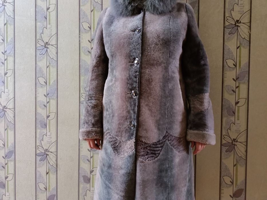 Продается Женская шуба