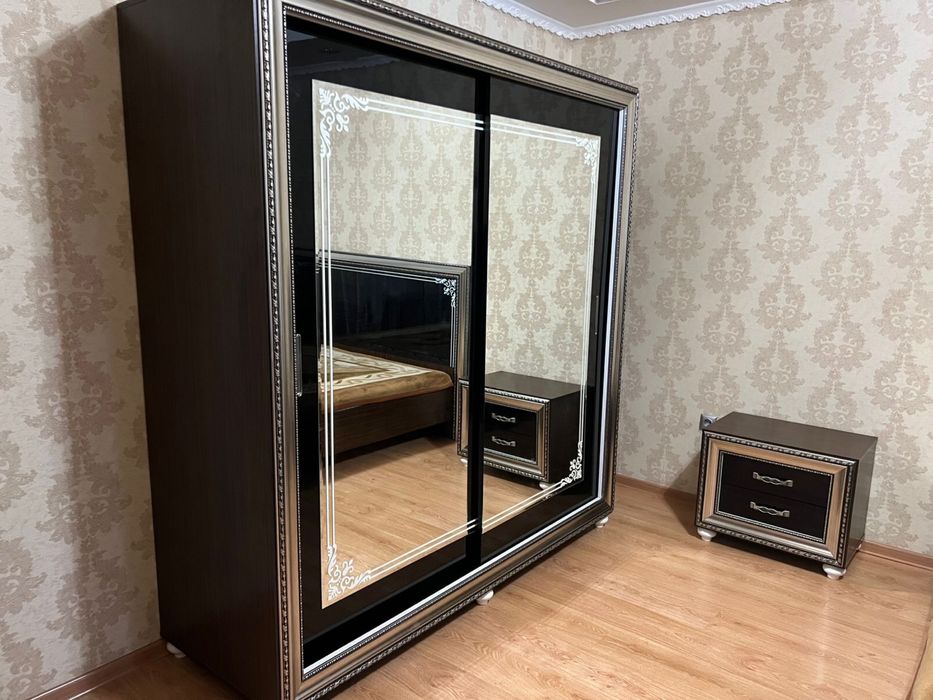 Спальный гарнитур , прихожая , холодильник